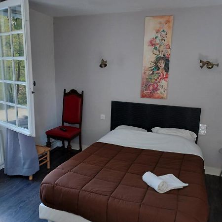 L'Auberge De La Foret Mervent Exteriör bild